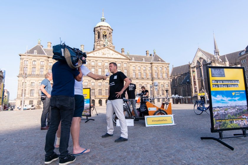 Weerballonnen meten hitteverschil stad en platteland op de Dam